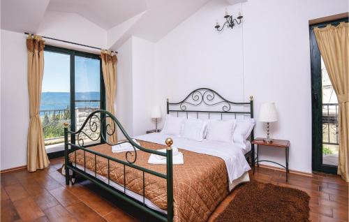 Kremena House | Stunning Home In Klek With Jacuzzi