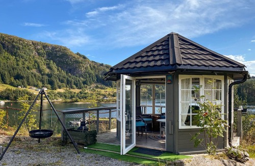 Fjaler House | Stunning home in Korssund with WiFi