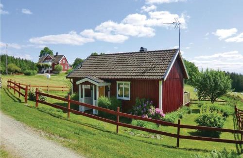 Landsbro House | Stunning Home In Landsbro With Kitchen