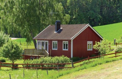 Landsbro House | Stunning Home In Landsbro With Kitchen