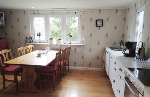 Nassjo Municipality House | Stunning home in Malmbäck with kitchen