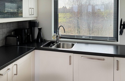 Osthusvik House | Stunning home in Rennesøy with WiFi