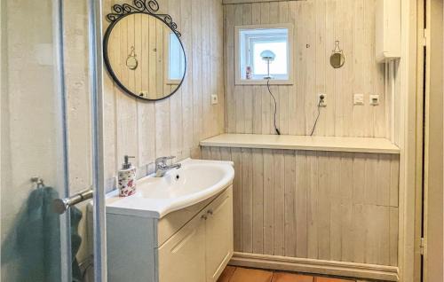 Ronneby House | Stunning Home In Ronneby With Kitchen