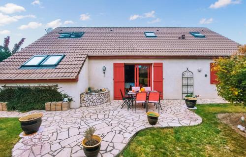 Teteghem House | Stunning Home In Teteghem With Wifi