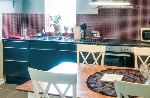 Tingstade House | Stunning home in Tingstäde with WiFi