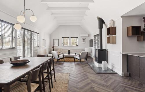 Holloselund House | Stunning Home In Vejby With Sauna