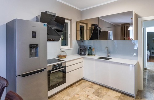 Vrgorac House | Stunning home in Vrgorac with WiFi