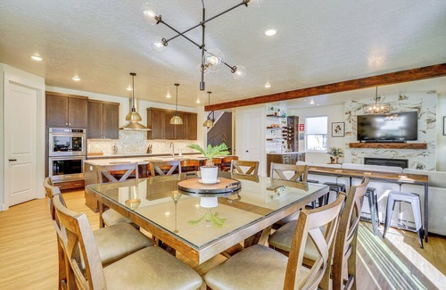 Park City House | Stunning Home w/Hot Tub Near Park City Skiing!