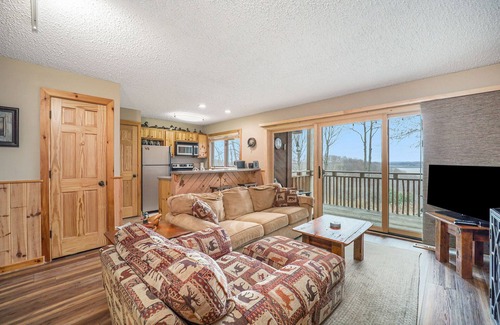 Bellaire Condo | Stunning Lake Bellaire Views! 2 Bedroom Condo in Summit Village