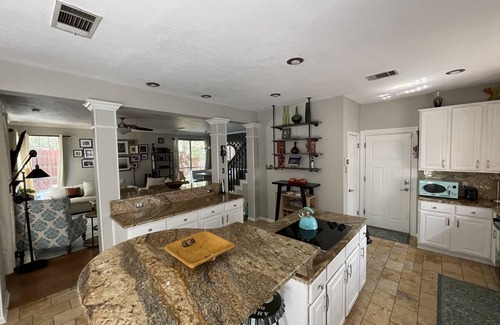 McNeil House | Stunning N. Austin Oasis with Pool near The Domain