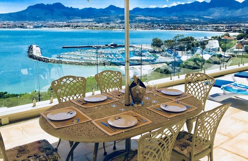 Mountainside Apartment | Stunning ocean and harbour views with Private pool