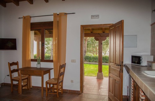 El Raso Cottage | Stunning One bedroom Cottage in El Raso