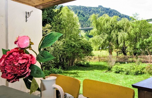 Steinach am Brenner House | Stunning private villa for 3 people with WIFI, TV, patio, pets allowed and panoramic view