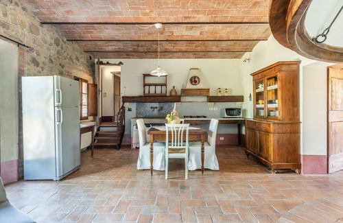 Gallina Villa | Stunning private villa with private pool, WIFI, TV, patio, panoramic view, close to Montepulciano