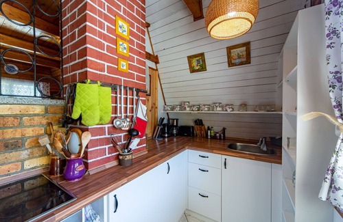 Strizovice House | Stunning private villa for 6 guests with WIFI, TV, patio and pets allowed