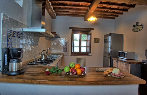 Bucine Villa | Stunning private villa for 17 people with private pool, WIFI, TV, veranda and panoramic view