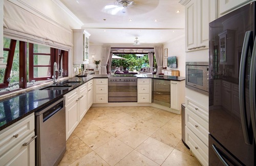 Gibbs Bay House | Stunning Private Tropical Retreat with Resort Pool - Claridges 1