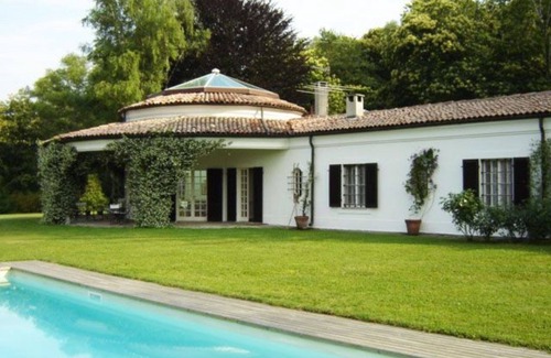 Dormelletto Villa | Stunning private villa for 12 people with private pool, WIFI, TV and patio