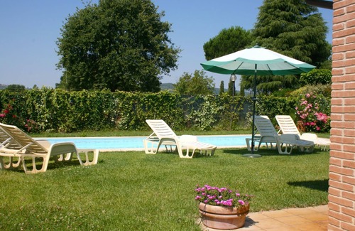 Lucignano Villa | Stunning private villa for 12 people with WIFI, private pool, TV and balcony