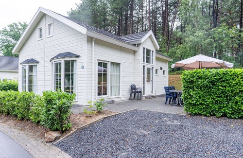 Langeberg House | Stunning private villa for 4 people with WIFI, TV and terrace