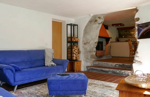 Negrentino House | Stunning private villa for 5 guests with WIFI, TV, patio, pets allowed and panoramic view