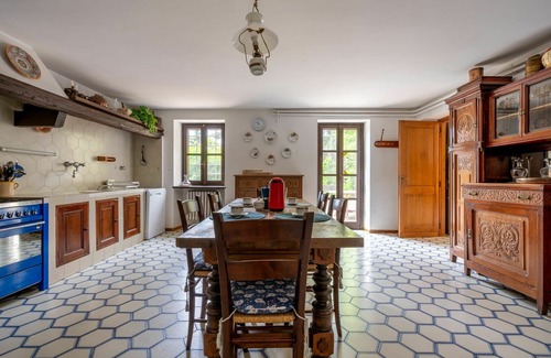 Ferrere House | Stunning private villa for 12 guests with private pool, WIFI, TV, terrace and pets allowed