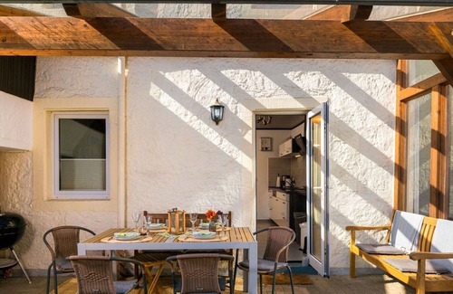 Manderscheid House | Stunning private villa for 7 guests with WIFI, TV and patio