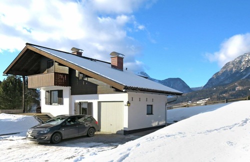 Mitterberg House | Stunning private villa for 6 guests with WIFI, TV, terrace and pets allowed
