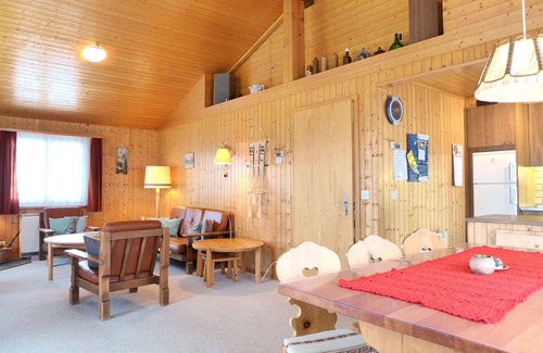 Buerchen House | Stunning private villa for 6 guests with TV, patio, pets allowed and panoramic view