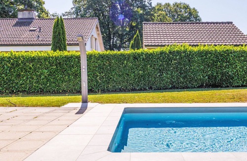 Genthod Villa | Stunning private villa for 8 guests with WIFI, private pool, TV, terrace and pets allowed