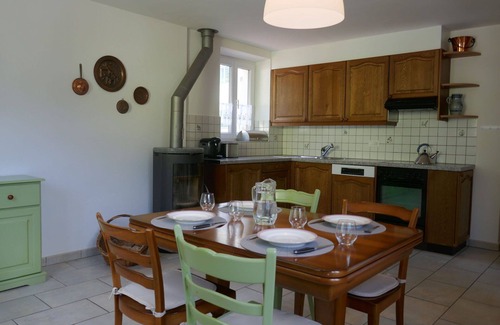 Olivone House | Stunning private villa for 6 guests with WIFI, TV and terrace