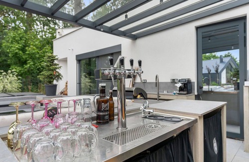 Dolni Laz House | Stunning private villa for 20 people with WIFI, hot tub, A/C, TV, terrace and pets allowed