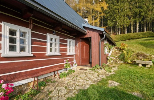 Zdonov Villa | Stunning private villa for 5 guests with TV, pets allowed and panoramic view