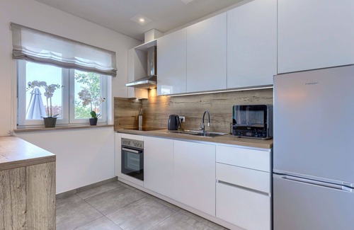 Krizanci House | Stunning private villa for 6 people with private pool, A/C, WIFI, TV, terrace and parking