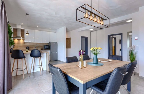 Krizanci House | Stunning private villa for 6 people with private pool, A/C, WIFI, TV, terrace and parking