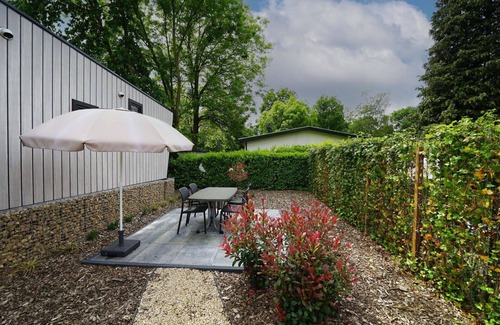 Susteren House | Stunning private villa for 4 people with pool, WIFI, TV and terrace