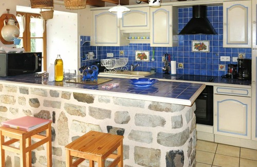 Chamalieres-sur-Loire House | Stunning private villa for 6 people with WIFI, TV, terrace and pets allowed