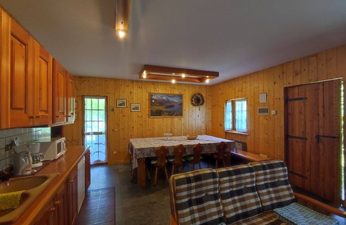 Corrido House | Stunning private villa for 8 people with WIFI, TV, patio and pets allowed