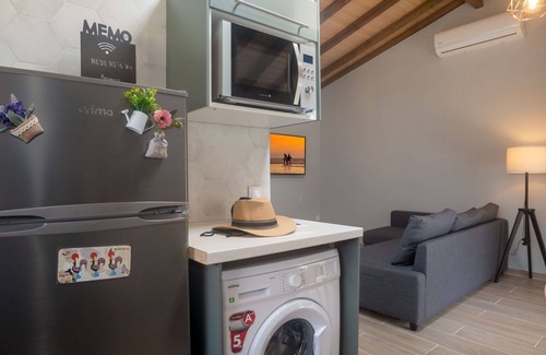 Linho Villa | Stunning private villa for 4 people with A/C, WIFI, TV and terrace