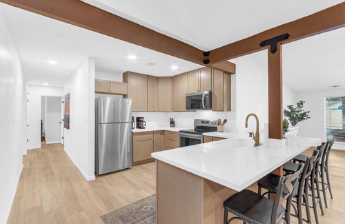 Chandler House | Stunning Retreat w/Pool | Prime Chandler Location