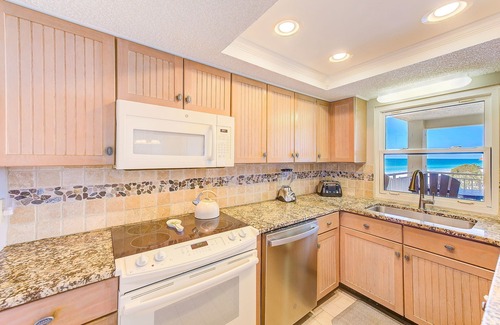 Redington Shores Condo | Stunning, spacious, comfortable beach front condo on Gulf of Mexico
