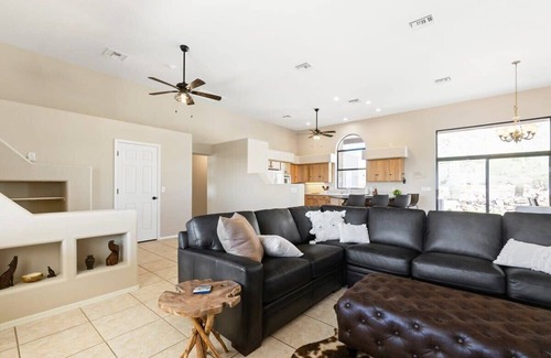 Apache Junction House | Stunning Superstition Views Private Putting Green