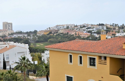 Torrequebrada Apartment | Stunning three bed penthouse to let over looking Torrequebrada Golf course.