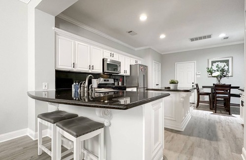 Alden Bridge House | Stunning Townhome Retreat in Woodland, TX