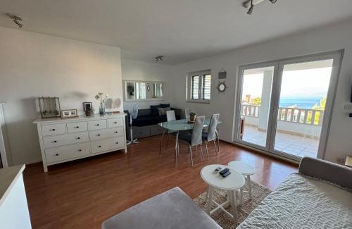 Bol House | Stunning Views | Modern | Walk Everywhere | Bol