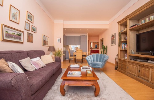 Menaggio Apartment | Stunning Views, Perfect Location, Walk To All Facilities