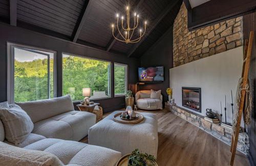 Sugar Mountain House | Stunning Views Private Sauna Fireplace Fire Pit