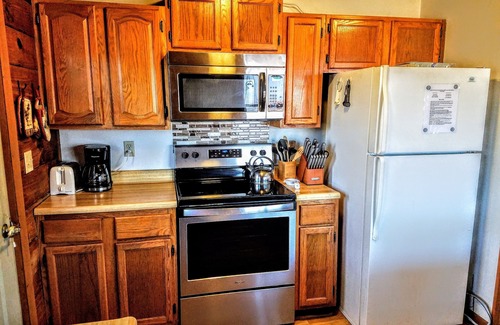 Maggie Valley Cabin | STUNNING VIEWS YEAR ROUND! Log Cabin, Hot Tub, Fireplace, Fire Pit, Private