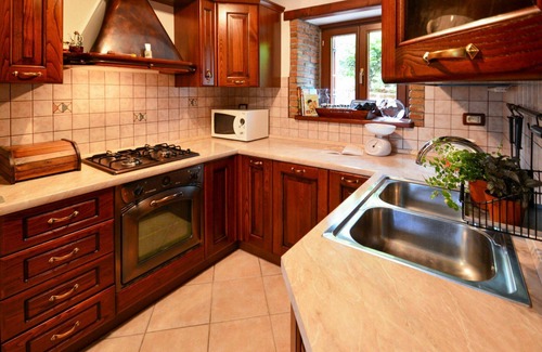 Cepljani House | Stunning villa for 4 people with A/C, hot tub, private pool, WIFI, TV and terrace