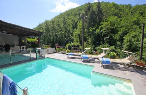 San Rocco in Turrite House | Stunning villa for 6 guests with WIFI, private pool, TV and pets allowed